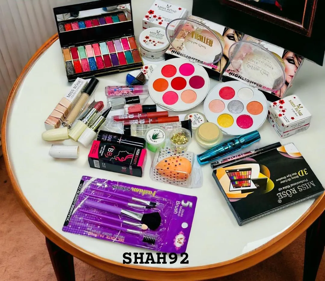 20 in 1 Makeup Kit